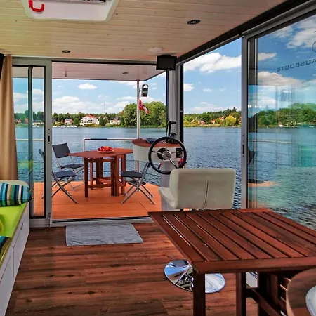Houseboat Auf Dem Roblinsee - Dbs01100b-n